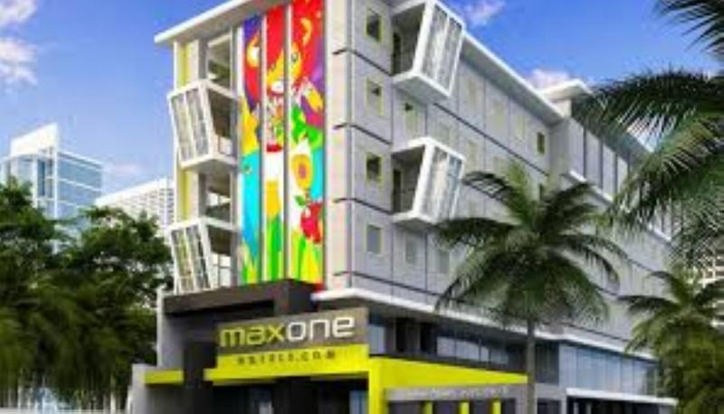 Maxonehotels.Com At Tidar Surabaja Zewnętrze zdjęcie