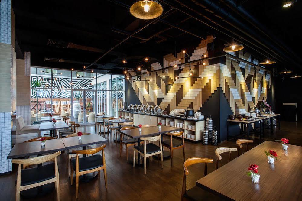 Maxonehotels.Com At Tidar Surabaja Zewnętrze zdjęcie