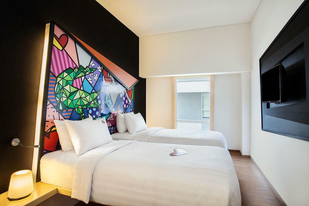 Maxonehotels.Com At Tidar Surabaja Zewnętrze zdjęcie
